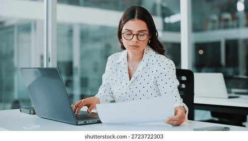 AU BUREAU